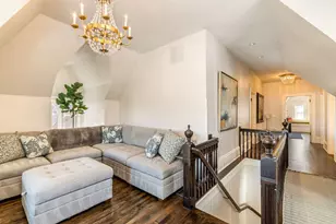 2006 E Lafayette Pl, Milwaukee, WI 53202 - Photo 35