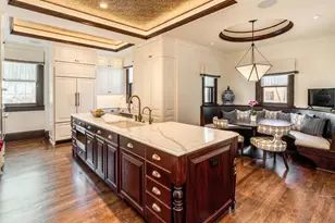 2006 E Lafayette Pl, Milwaukee, WI 53202 - Photo 13