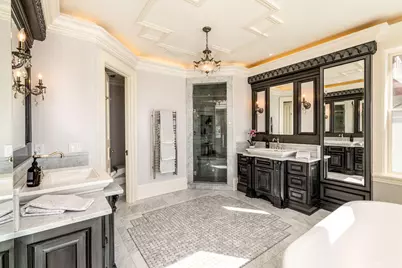 2006 E Lafayette Pl, Milwaukee, WI 53202 - Photo 21