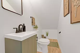 2664 S Clement Ave, Milwaukee, WI 53207 - Photo 23