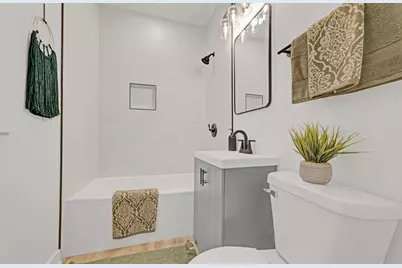 2664 S Clement Ave, Milwaukee, WI 53207 - Photo 19