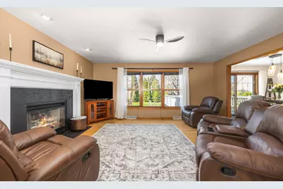 519  Two Rivers Dr, Mukwonago, WI 53149 - Photo 7