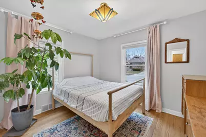 1617 S 52nd St, West Milwaukee, WI 53214 - Photo 7