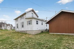 413 East St, Baraboo, WI 53913 - Photo 25