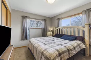 7934 N Edgeworth Dr, Milwaukee, WI 53223 - Photo 9