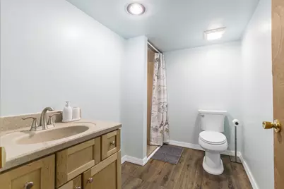 7934 N Edgeworth Dr, Milwaukee, WI 53223 - Photo 13