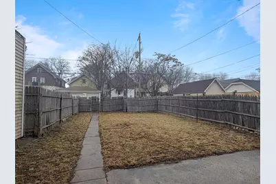 3127 N 37th St, Milwaukee, WI 53216 - Photo 5