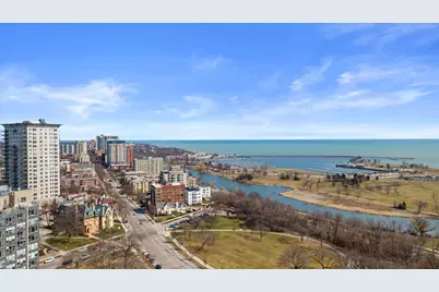 929 N Astor St #305, Milwaukee, WI 53202 - Photo 25