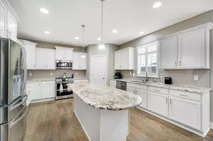 W236N7272 Meadow Ct, Sussex, WI 53089 - Photo 3