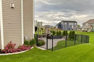 W236N7272 Meadow Ct, Sussex, WI 53089 - Photo 41