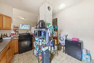 2338 N Dr William Finlayson St, Milwaukee, WI 53212 - Photo 17