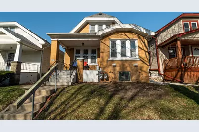 2213 S 72nd St #UPPER, West Allis, WI 53219 - Photo 1