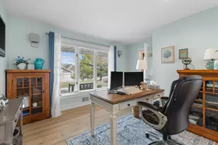 N29W26601 Peterson Dr, Delafield, WI 53072 - Photo 17