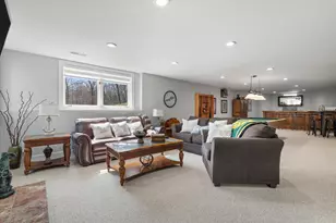 N29W26601 Peterson Dr, Delafield, WI 53072 - Photo 19