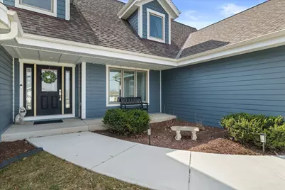 N29W26601  Peterson Dr, Pewaukee, WI 53072 - Photo 57