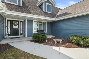 N29W26601 Peterson Dr, Delafield, WI 53072 - Photo 57