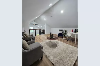 5766 N 42nd St, Milwaukee, WI 53209 - Photo 13