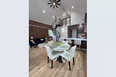 5766 N 42nd St, Milwaukee, WI 53209 - Photo 7