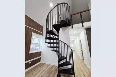 5766 N 42nd St, Milwaukee, WI 53209 - Photo 9