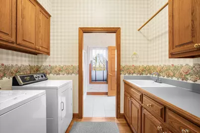 7570 S Cambridge Dr, Franklin, WI 53132 - Photo 21