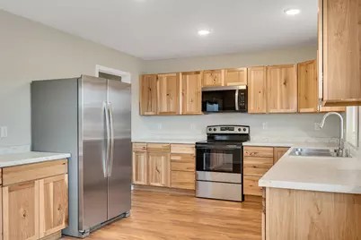 5601  Mormon Coulee Rd, La Crosse, WI 54601 - Photo 7