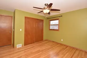 2821 Chancery Ln, Waukesha, WI 53188 - Photo 21