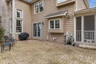 12685 W Barbary Ct, New Berlin, WI 53151 - Photo 37