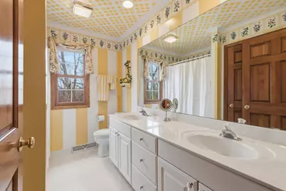 12685 W Barbary Ct, New Berlin, WI 53151 - Photo 29