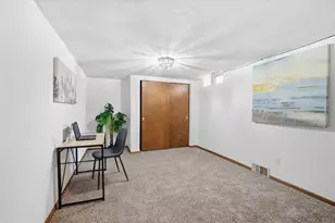 1170 Saratoga Pkwy, Oconomowoc, WI 53066 - Photo 27