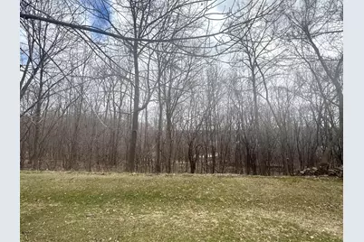 1407  Villa Park Ct, West Bend, WI 53090 - Photo 5