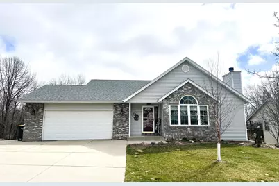 1407  Villa Park Ct, West Bend, WI 53090 - Photo 1