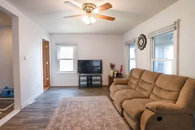 1311  4th St, La Crosse, WI 54601 - Photo 3