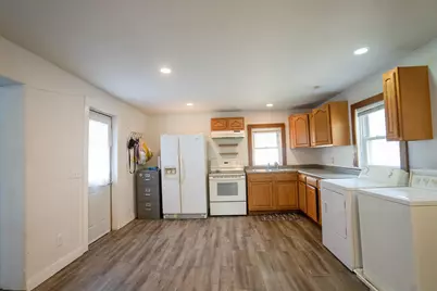 1311  4th St, La Crosse, WI 54601 - Photo 5