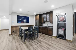 1636 Upland Ct, Hartland, WI 53029 - Photo 37