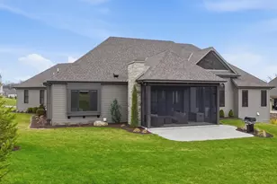 1636 Upland Ct, Hartland, WI 53029 - Photo 53