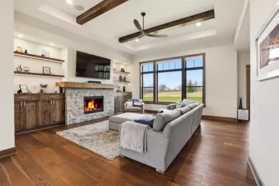 1636  Upland Ct, Hartland, WI 53029 - Photo 7