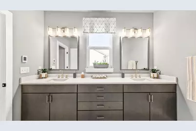 911  Kohlwey Dr, Grafton, WI 53024 - Photo 13