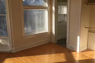 2704 N Hackett Ave, Milwaukee, WI 53211 - Photo 19