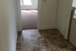 2704 N Hackett Ave, Milwaukee, WI 53211 - Photo 27