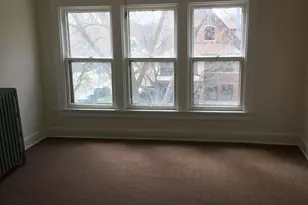 2704 N Hackett Ave, Milwaukee, WI 53211 - Photo 25