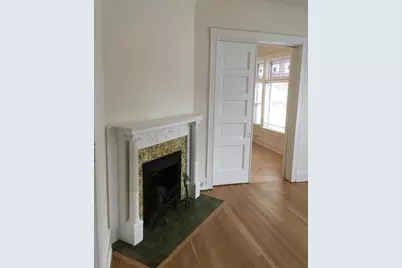 2704 N Hackett Ave, Milwaukee, WI 53211 - Photo 13