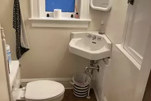 2704 N Hackett Ave, Milwaukee, WI 53211 - Photo 7