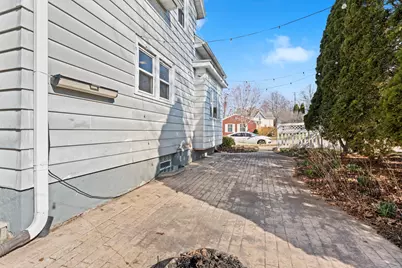 1009  Wisconsin St, Watertown, WI 53094 - Photo 25