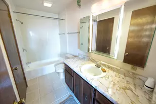 7222 S Delaine Dr, Oak Creek, WI 53154 - Photo 13