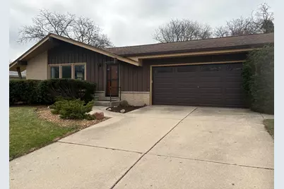 231 E Sunset Dr, Oak Creek, WI 53154 - Photo 1