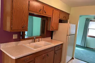 231 E Sunset Dr, Oak Creek, WI 53154 - Photo 5