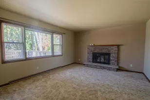 201 Oak Hill Ct, Watertown, WI 53094 - Photo 21