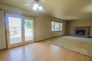 201 Oak Hill Ct, Watertown, WI 53094 - Photo 25