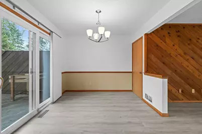 8107 S Legend Dr, Franklin, WI 53132 - Photo 11