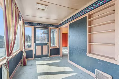 4510 W Loomis Rd, Greenfield, WI 53220 - Photo 9